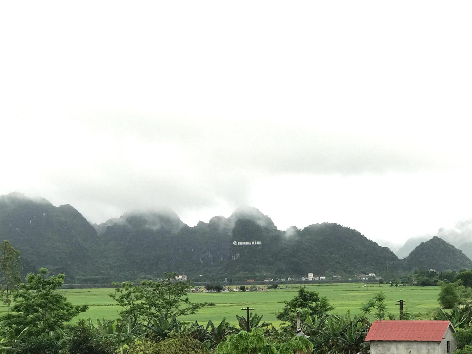 Happy Field Homestay 퐁냐 외부 사진